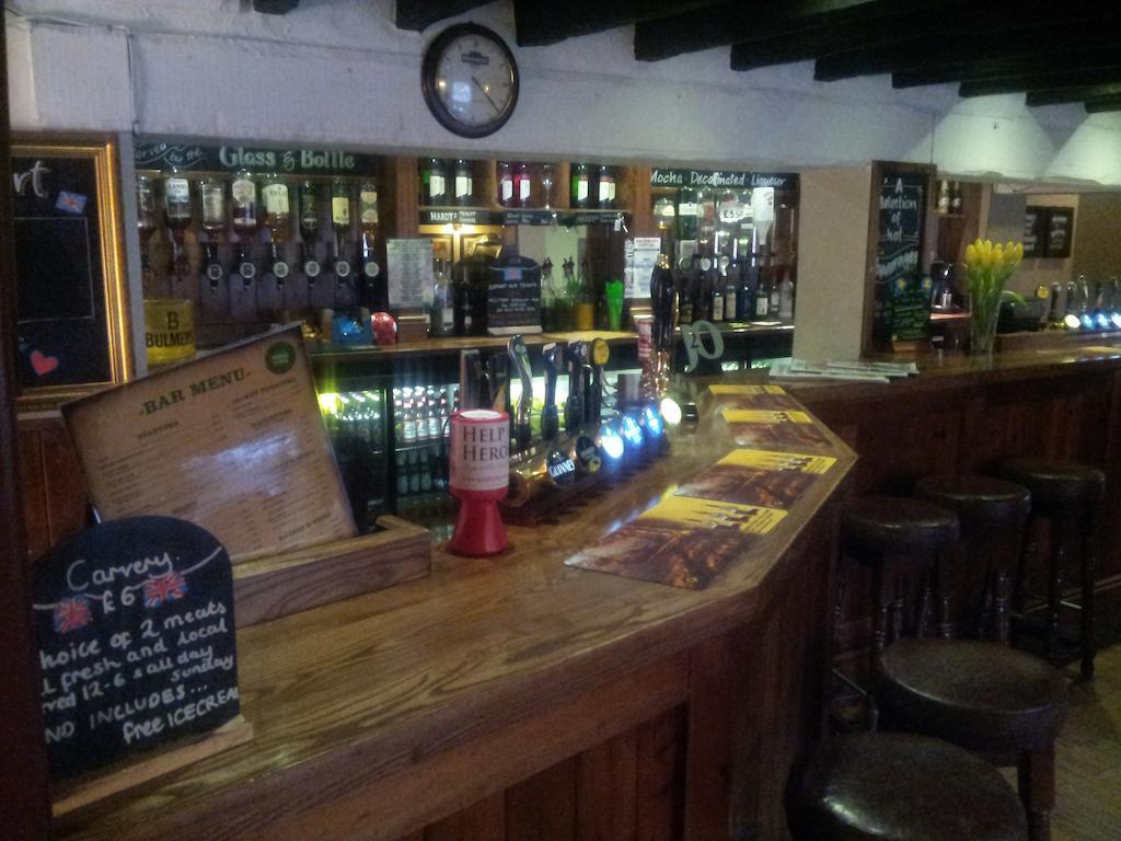 The Bull Hotel Downton  Esterno foto