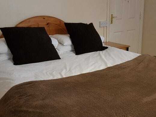 The Bull Hotel Downton  Esterno foto